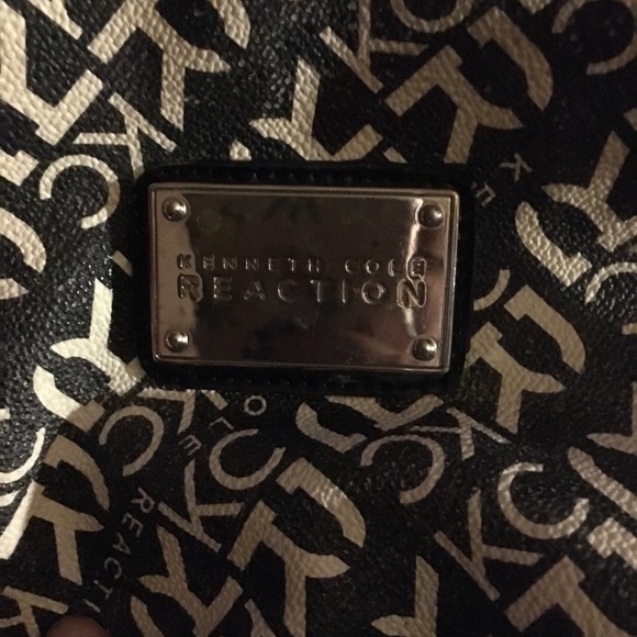 Kenneth Cole reaction diaper bag - Picture 2 of 2